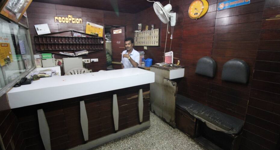 Hotel Ratnams Lodge, Bangalore 3